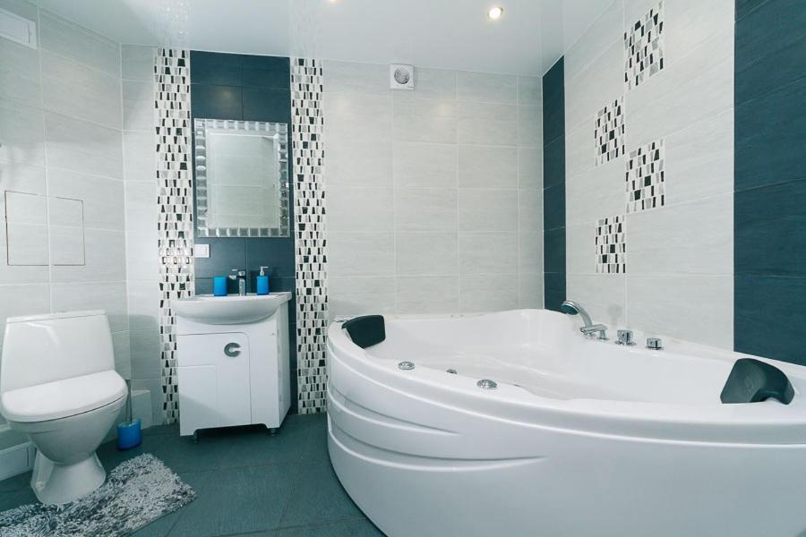 Apartament Flat24 On Lesi Ukrainki 3 Kijów Zewnętrze zdjęcie